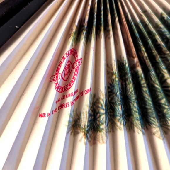 Set of 9 Vintage Chinese Hand Fans Folding Metal Travel Floral and Birds - Picture 6 of 13